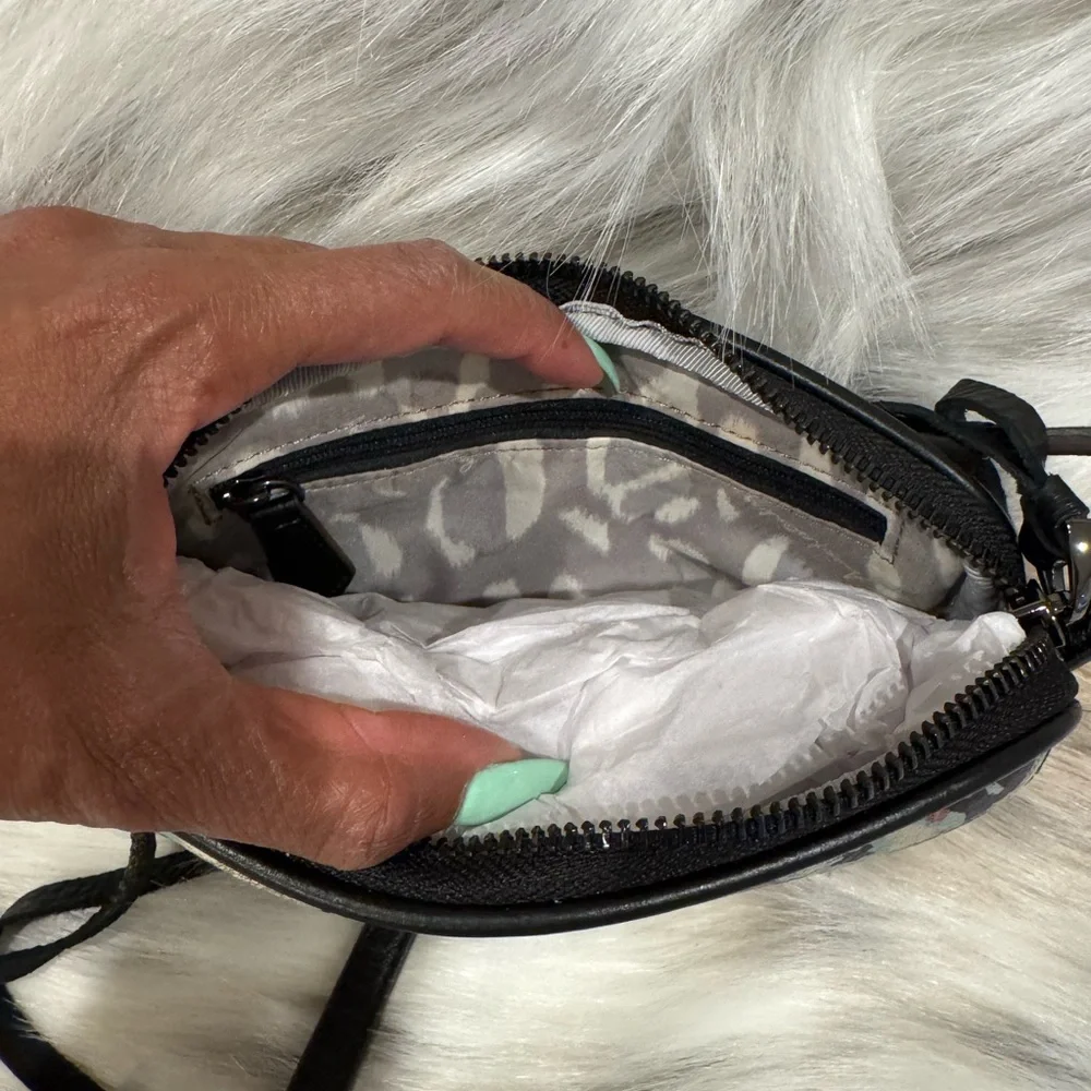 Aimee Kestenberg Brighton Crossbody Bag NWT - Picture 3 of 3